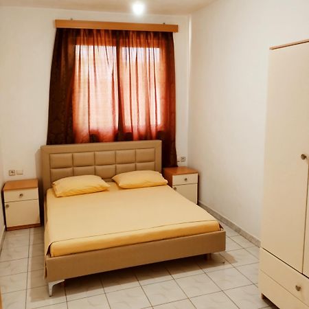 Mejdi Apartments Saranda Chambre photo