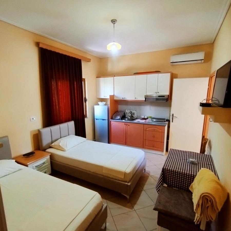 Mejdi Apartments Saranda Extérieur photo