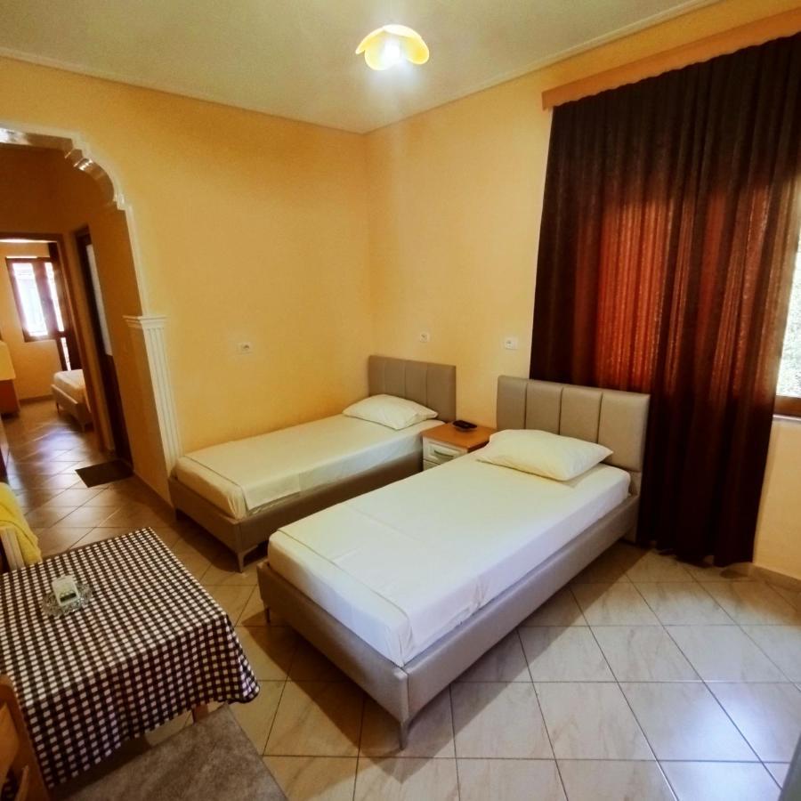 Mejdi Apartments Saranda Chambre photo