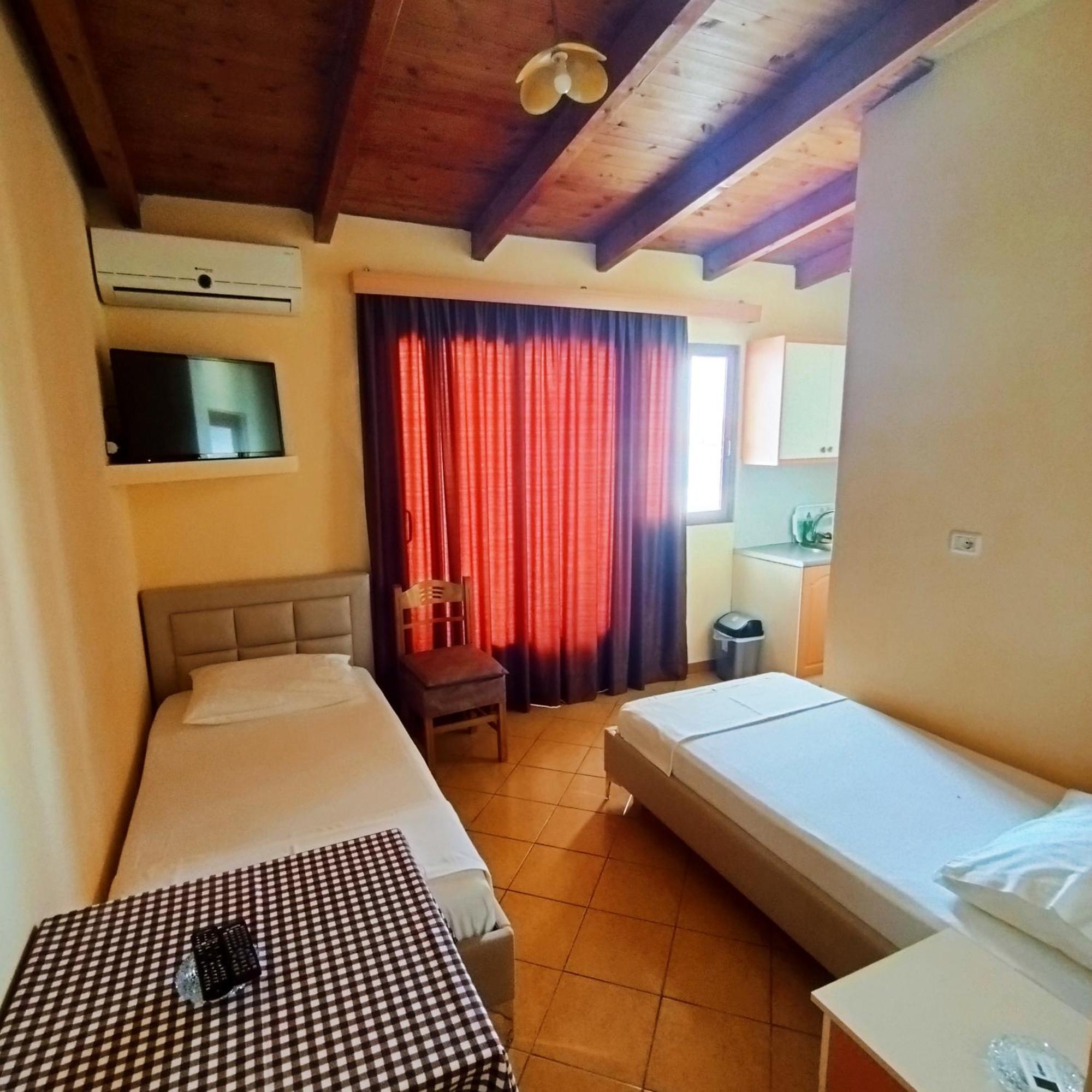 Mejdi Apartments Saranda Chambre photo