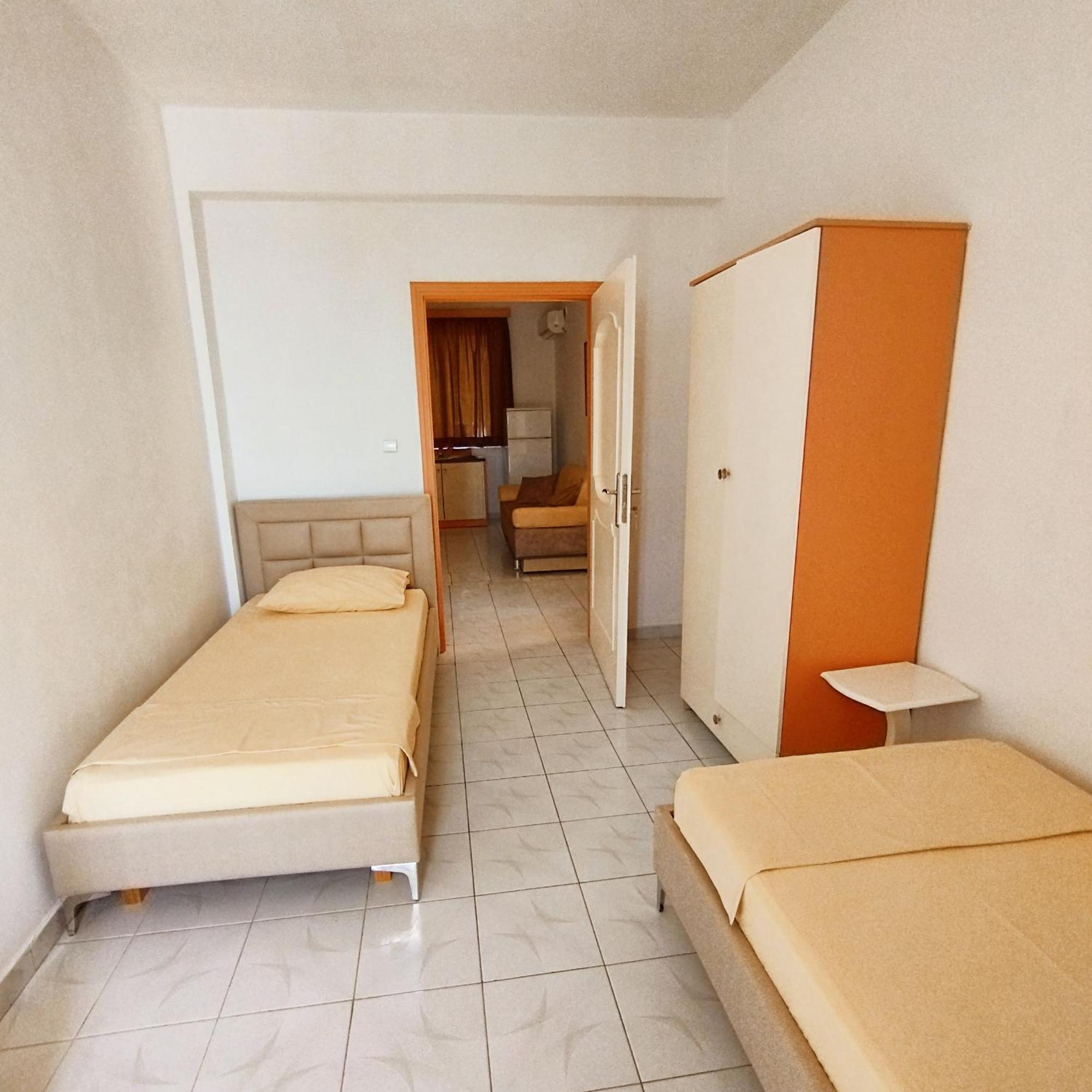 Mejdi Apartments Saranda Chambre photo