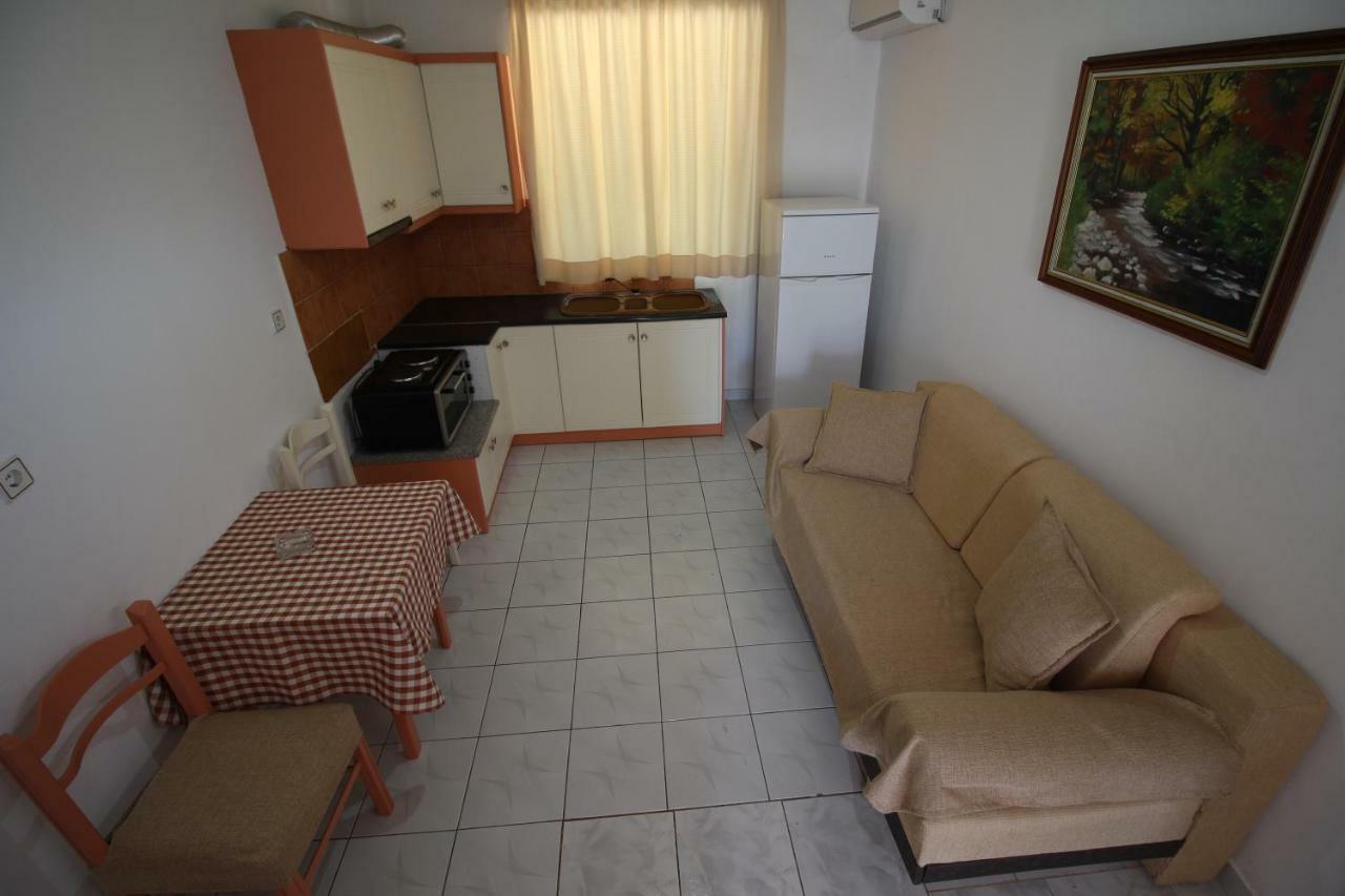 Mejdi Apartments Saranda Extérieur photo