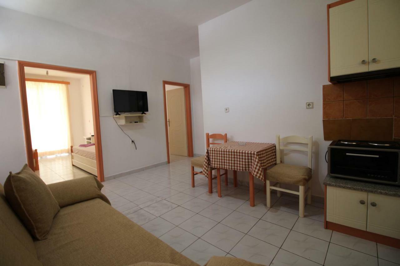 Mejdi Apartments Saranda Extérieur photo